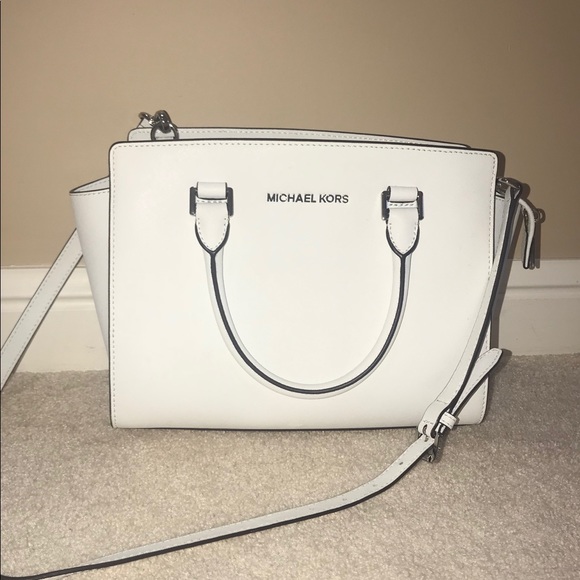 Michael Kors Handbags - Michael Kors White purse